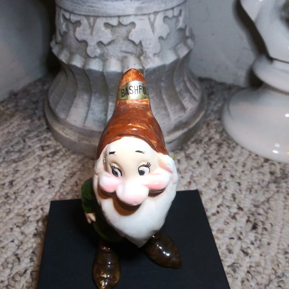 Disney Rare Vintage Mid-Century Snow White & The Seven Dwarfs Bashful Figurine